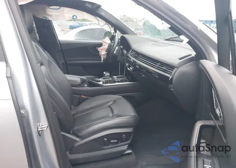 2018 Audi Q7 3.0T Premium z USA, uszkodzony, nr VIN WA1VAAF77JD044305